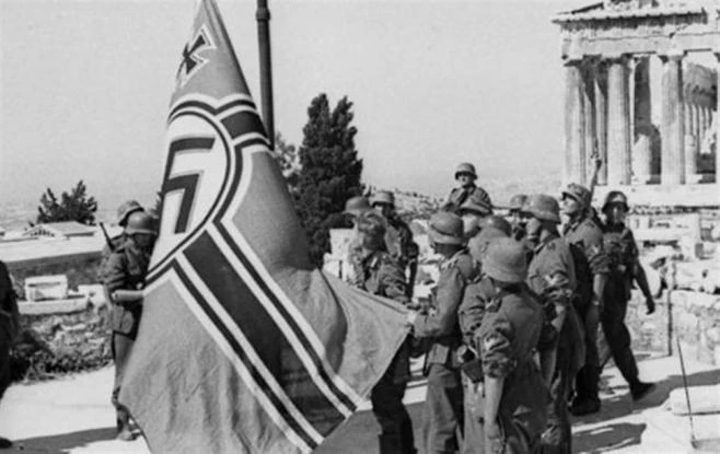 «Ιλλιγγος» από το πόρισμα για τις γερμανικές αποζημιώσεις: Πάνω από 300 δισ. ευρώ οι αξιώσεις της Ελλάδας!